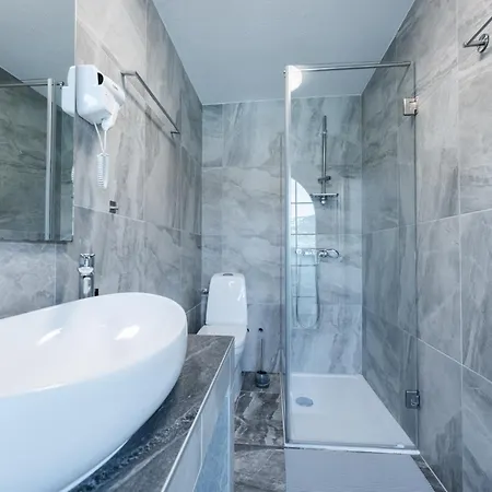 Hotel Terezija 3*
