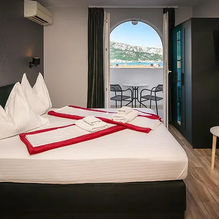 فندق Terezija 3*