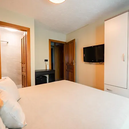 Hotel Terezija 3*